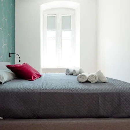 Apartament Lz1 - Center With Unique Private Garage