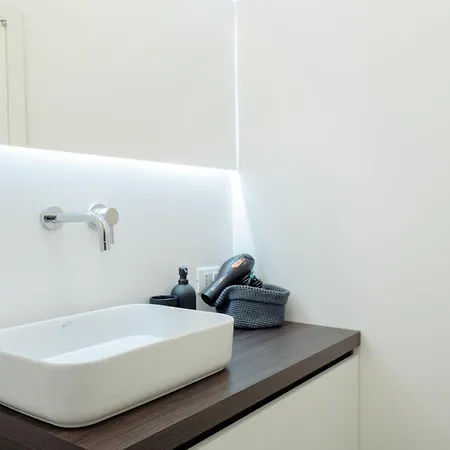 Lz1 - Center With Unique Private Garage Apartament *