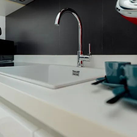 Lz1 - Center With Unique Private Garage Triëst